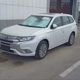 Mitsubishi Outlander 2022