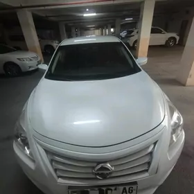Nissan Altima 2013