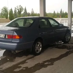 Toyota Camry 2000