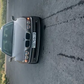 BMW 528 2000
