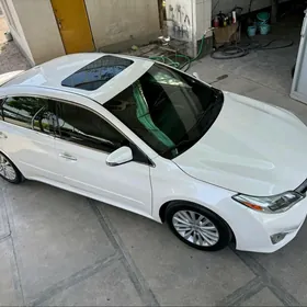 Toyota Avalon 2013
