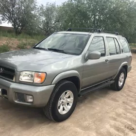Nissan Pathfinder 2001