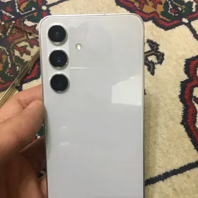 Samsung S24