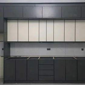 KUHONNY GARNITUR/MEBEL