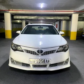 Toyota Camry 2011