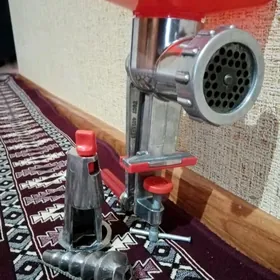 Et üwelyan maşynka