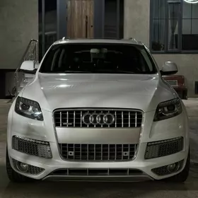 Audi Q7 2012