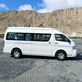 Toyota Hiace 2008