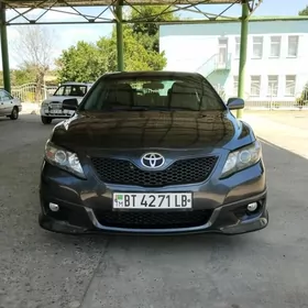 Toyota Camry 2011