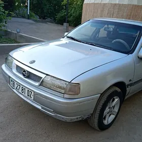 Opel Vectra 1989