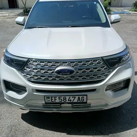 Ford Explorer 2021