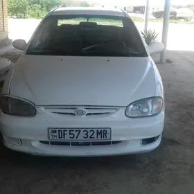 Kia Sephia 2001