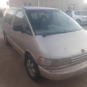 Toyota Previa 1993