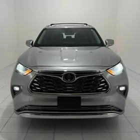 Toyota Highlander 2021