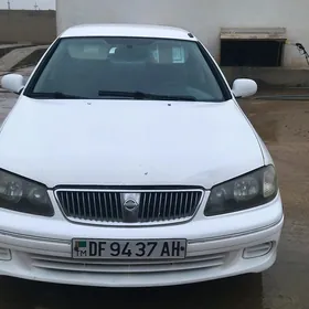 Nissan Sunny 2004