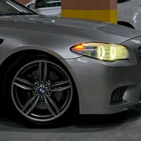 BMW F10 2010