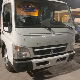 Mitsubishi Canter 2025