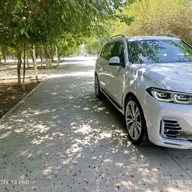 BMW X7 2020
