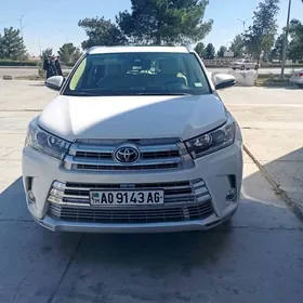 Toyota Highlander 2018