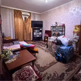 МИР 4 1 КОМ 2ЭТАЖ