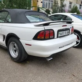 Ford Mustang 1998
