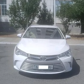 Toyota Camry 2016