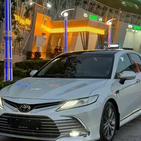 Toyota Camry 2022
