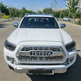 Toyota Tacoma 2018