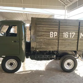 UAZ 469 1986