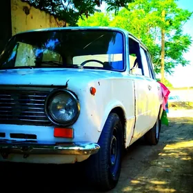 Lada 2104 1986