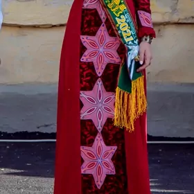 gyzyl pommah