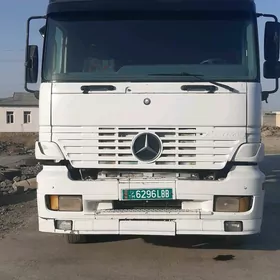 Mercedes-Benz ACTROS 3331 2002