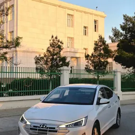 Hyundai Elantra 2019