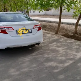 Toyota Camry 2012