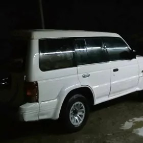 Mitsubishi Pajero 1994