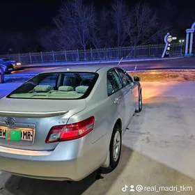 Toyota Camry 2010