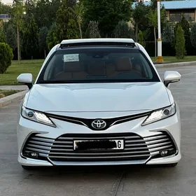 Toyota Camry 2023