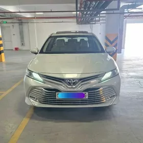 Toyota Camry 2020