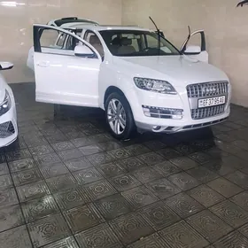 Audi Q7 2012