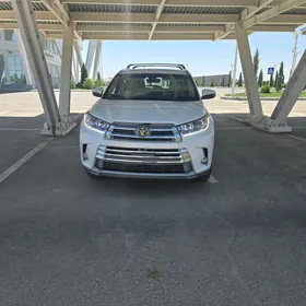 Toyota Highlander 2019