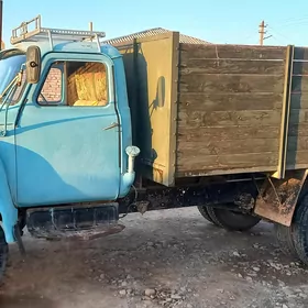 Gaz 52 1987