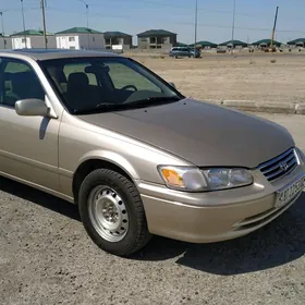 Toyota Camry 2001