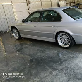BMW 740 2001