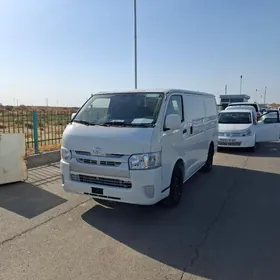 Toyota Hiace 2024