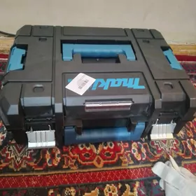 makita