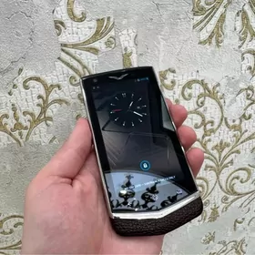 Vertu constellation V