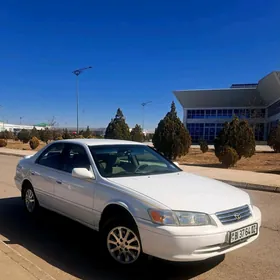 Toyota Camry 2000