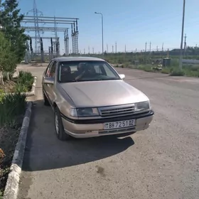 Opel Vectra 1990