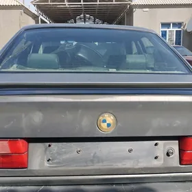 E34 EMK spoyler