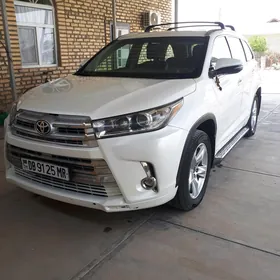 Toyota Highlander 2018